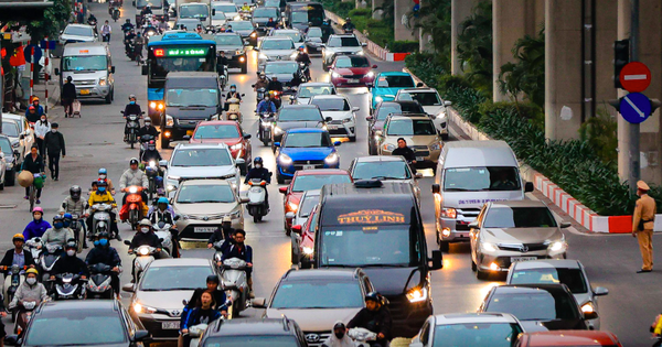 Chủ tịch UBND TP Hà Nội: Sẽ hạn chế xe máy tại nhiều khu vực nội thành