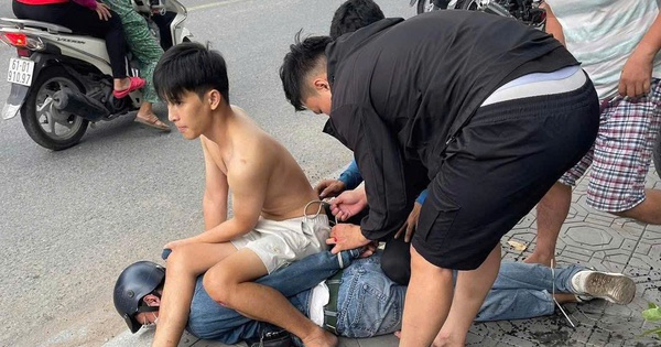 Nam thanh niên vờ hỏi mua vàng rồi cướp giật