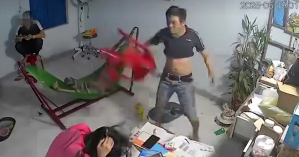 Công an thông tin chính thức về vụ anh trai dùng ghế nhựa đánh tới tấp vào đầu em gái