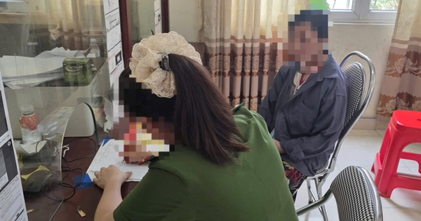 Người phụ nữ đến ngân hàng rút 146 triệu từ tài khoản tiết kiệm, hàng xóm biết chuyện liền báo công an