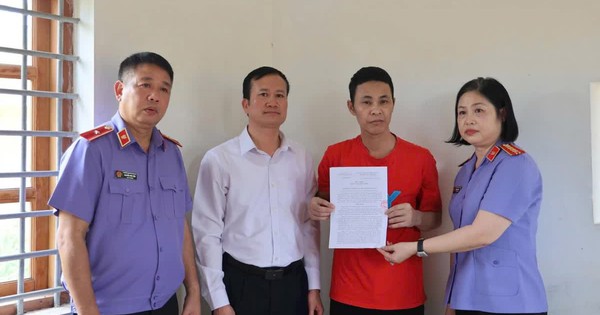 Được cho về nhà sau khi bị kết án vụ "Gà lôi trắng", anh Thái Khắc Thành có được miễn trách nhiệm hình sự?