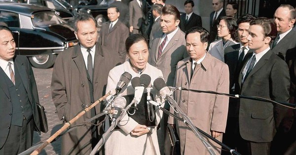 Bà Nguyễn Thị Bình: “Bông hồng khiêu vũ giữa bầy sói” và danh hiệu Anh hùng