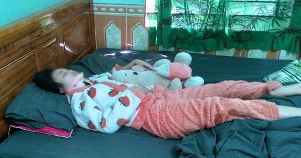 Hoãn xét xử vụ 6 nữ sinh "đánh hội đồng" nữ sinh lớp 11 gãy đốt sống cổ