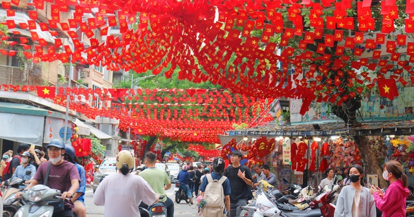 Bản đồ thời gian thực xem các tuyến phố, khu vực tiến hành CẤM ĐƯỜNG: Không cần "học thuộc lòng" nữa!