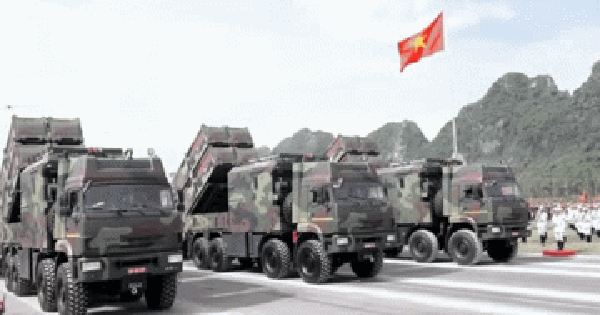 Tổng hợp luyện tối 21/8: Dàn khí tài tên lửa đạn đạo, pháo phản lực, UAV của QĐND Việt Nam sẽ đi qua đâu?