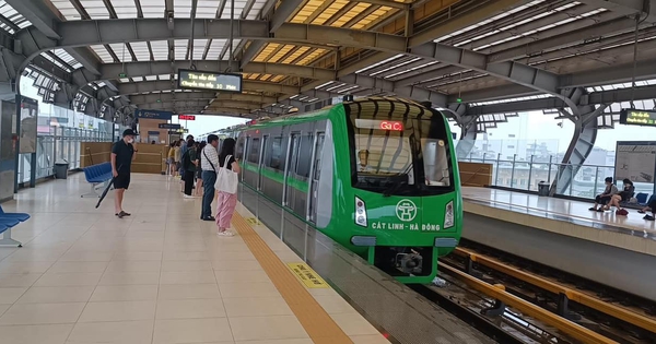 Tin vui cho những ai ở Hà Nội đi xem diễu binh, diễu hành bằng tàu điện trong những ngày Đại lễ sắp tới