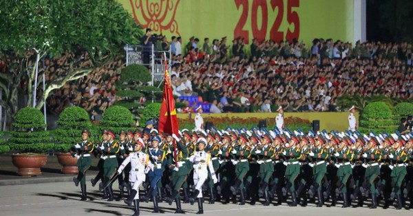 Cần hỗ trợ y tế khi đi xem diễu binh diễu hành: Đến đâu, gặp ai, làm gì?