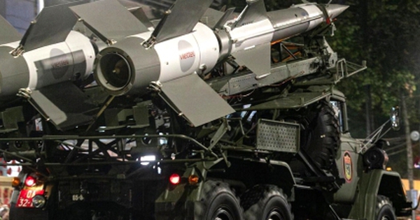 Cận cảnh tổ hợp tên lửa “Made in Vietnam” tại tổng hợp luyện diễu binh A80