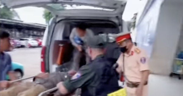 CLIP: Cảnh sát giao thông “mở đường” cứu nạn nhân gặp nạn