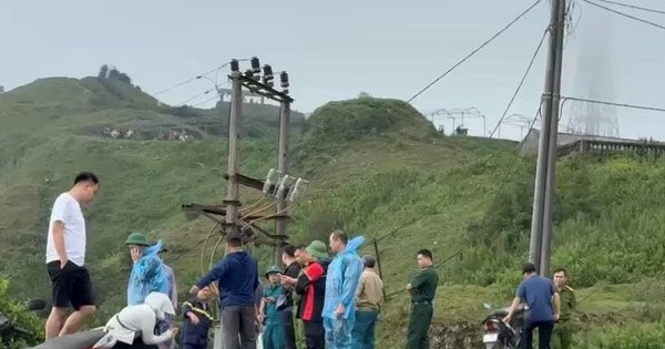 Xác định danh tính thi thể được phát hiện cùng xe ô tô Fortuner dưới vực sâu