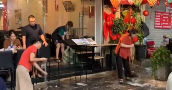 Công an làm việc với nhà hàng đổ nước xà phòng "đuổi" người xem diễu binh