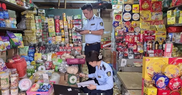 Phát hiện 1.440 bánh trung thu nhập lậu