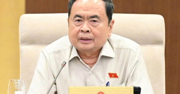 Chủ tịch Quốc hội: Yêu nước, người dân trải chiếu 2 ngày chờ xem diễu binh