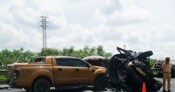 7 du khách nước ngoài nhập viện sau tai nạn trên cao tốc Cầu Giẽ - Ninh Bình