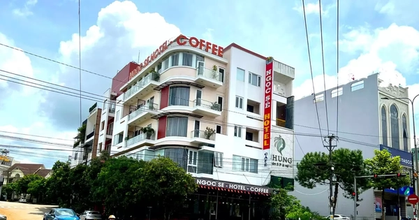 Gã bảo vệ "quyền lực" và chiêu qua mặt lực lượng chức năng để môi giới mại dâm