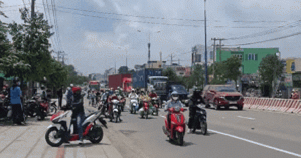 Camera nam sinh tử vong trên đường đi học về, mẹ và giáo viên chủ nhiệm khóc ngất khi tới hiện trường