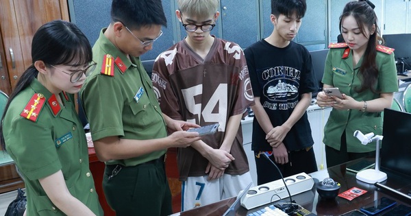 Bắt Hoàng Vạn Sơn sinh năm 2006