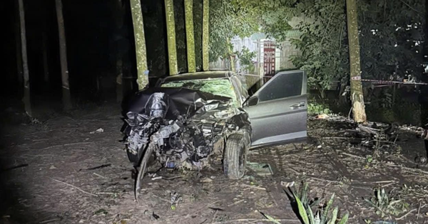 Ô tô tông xe máy khiến người mẹ trẻ và 2 con trai nhỏ tử vong thương tâm ở TP.HCM