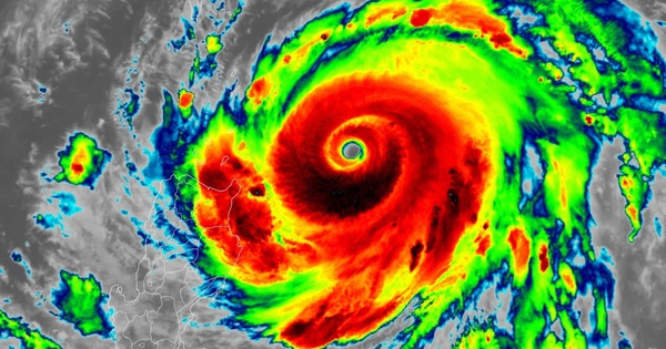 Siêu bão Ragasa vào Biển Đông, trở thành cơn bão số 9: Giật trên cấp 17, di chuyển nhanh, hướng vào đất liền khu vực từ Quảng Ninh đến Ninh Bình