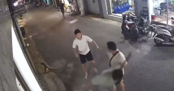 Lý do người đàn ông bị đánh đến ngất xỉu giữa đường ở TP HCM