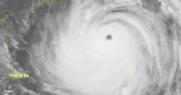 Cập nhật tin bão mới nhất: Siêu bão số 9 Ragasa vẫn giật trên cấp 17, dự báo đường đi trong 24 giờ tới