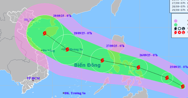 Bão chồng bão: Xuất hiện thêm cơn bão rất mạnh mới hướng vào Biển Đông