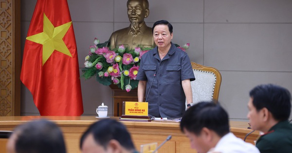 Bão số 10 Bualoi đi dọc biển khó dự báo, 2 mốc thời gian ứng phó tuyệt đối không chậm trễ