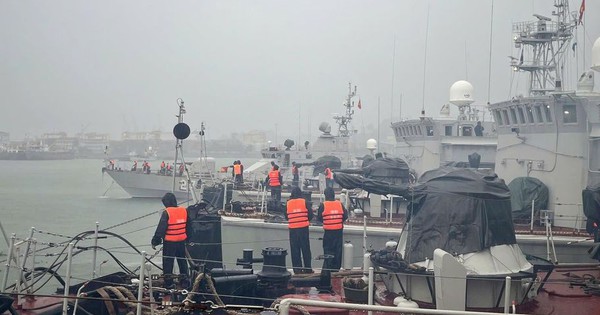 CẬP NHẬT: Bão số 10 giật cấp 15 ở phía nam đặc khu Hoàng Sa