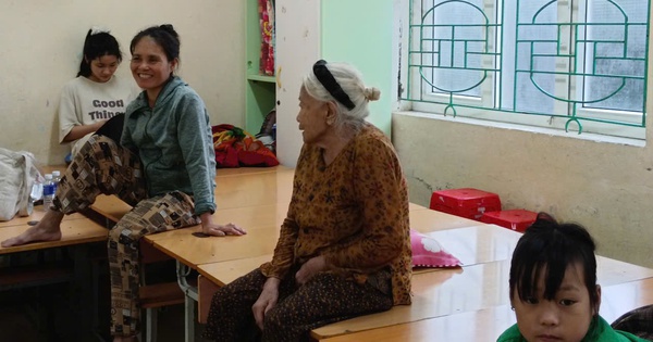 Bão số 10 Bualoi giật cấp 14 sắp đổ bộ: Sơ tán hơn 2.000 dân khỏi nhà tập thể xuống cấp