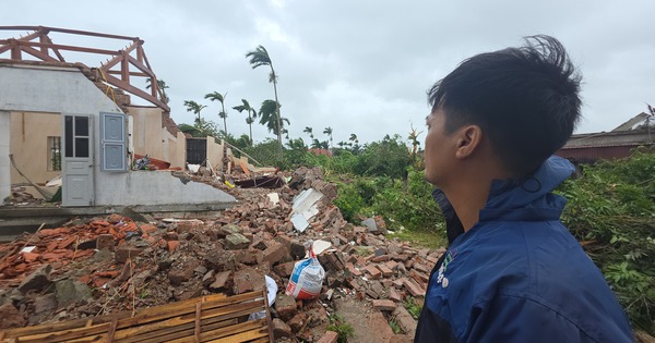 Tang thương Ninh Bình sau lốc xoáy: Con trai nạn nhân rụng rời khi chứng kiến căn nhà của cha mẹ đổ sập, mất đi cả hai người thân trong chớp mắt