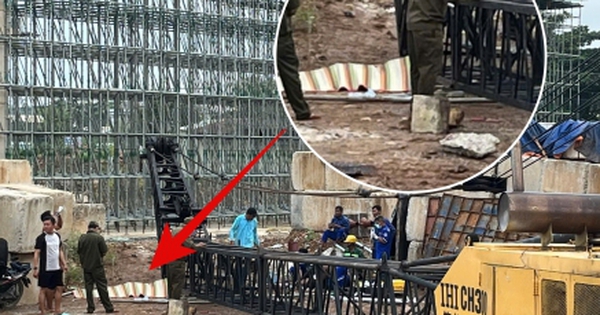 Sập cần cẩu tại dự án Vành đai 3 TP.HCM, 2 người thương vong