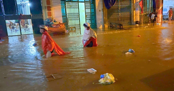 Cảnh báo khẩn: Hà Nội mưa to, lốc, sét và gió giật mạnh ở nhiều nơi