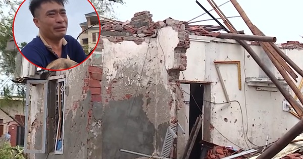 Đau xót cảnh con trai khóc nghẹn bên ngôi nhà đổ sập ở Ninh Bình: Mẹ bị mảng tường đè vào khi đang ngủ