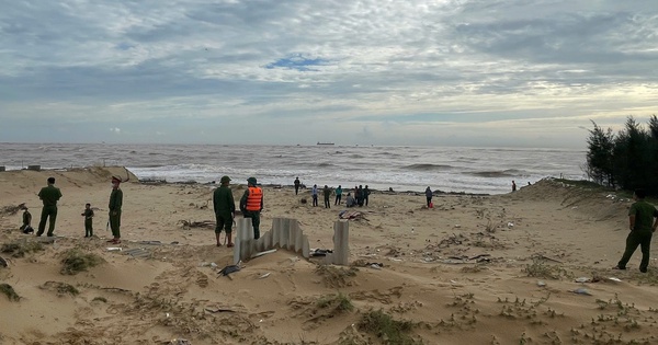 Chìm tàu cá TP HCM ở cửa Gianh: Tìm thấy 3 thi thể, 6 ngư dân còn mất tích