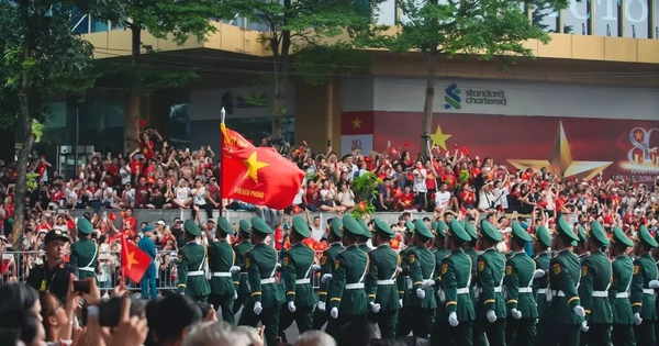 "79 khối diễu binh, diễu hành, còn khối 80 chính là nhân dân"