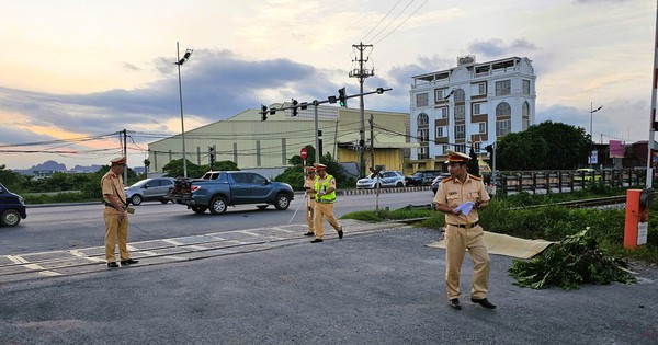 Cố băng qua đường sắt, 1 người đàn ông bị tàu hỏa tông tử vong