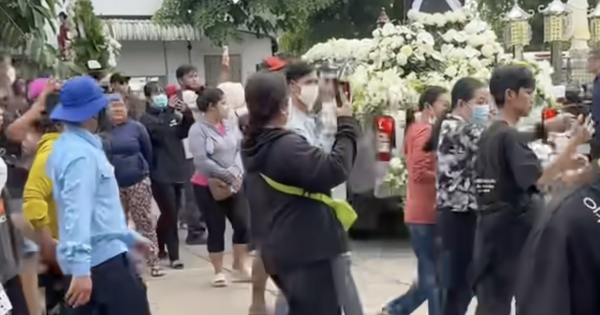 Những Youtuber, TikToker trục lợi từ đám tang