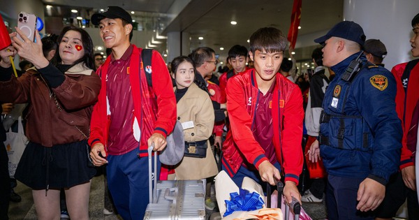 View - Chào đón những "chiến binh" U23 Việt Nam kiên cường mang huy chương đồng U23 châu Á về nước