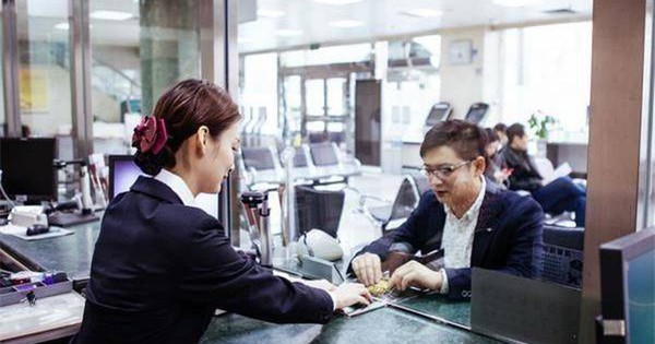 Bài học đắt giá: Nhận lãi đầu kỳ, khi rút trước hạn phải nộp lại hàng trăm triệu