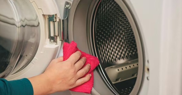 Mẹo Làm Sạch Máy Giặt Bằng Kem Đánh Răng Và Chanh: Hiệu Quả Bất Ngờ