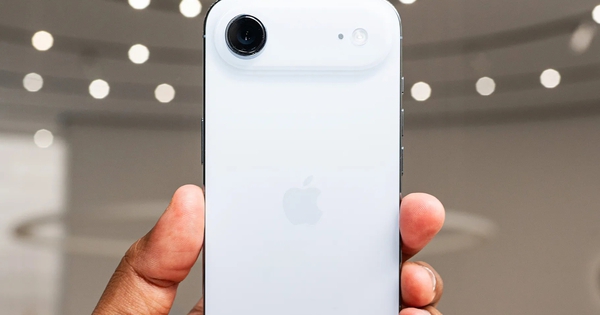 Chiếc iPhone giảm giá kỷ lục thời điểm giáp Tết Nguyên đán 2026