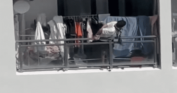 Mothership: Một người đàn ông tay bị trói, kêu cứu ở ban công và diễn biến đáng lo ngại sau đó