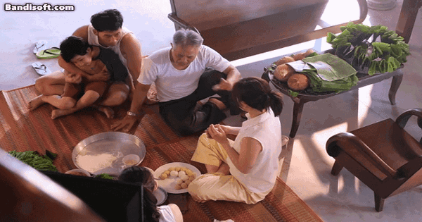 Tết xem phim Việt này đảm bảo cười mỏi miệng cả năm, nhìn cặp đôi đẹp nhất Vbiz yêu nhau mà cả nước tung hoa ăn mừng