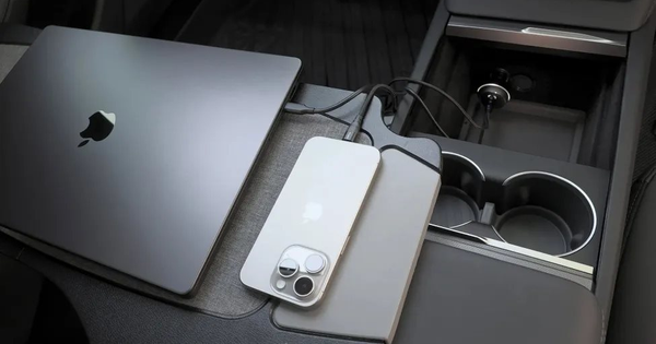 Lẽ ra phải ngày càng rẻ đi, món đồ mà gần như ai cũng "ôm ấp" hàng ngày này lại "tăng như giá vàng"