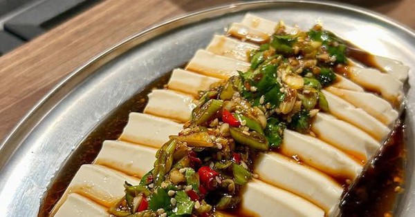 Ngày càng nhiều chị em còn trẻ đã ung thư buồng trứng, bác sĩ dặn: Lười mấy cũng phải chăm ăn 6 món để phòng bệnh!