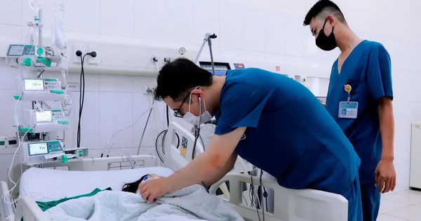 Cảnh báo nguy cơ xuất huyết não dịp Tết