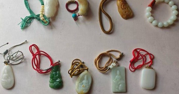 Chủ nhà qua đời mới 12 phút, người giúp việc đã trộm 350 triệu đồng