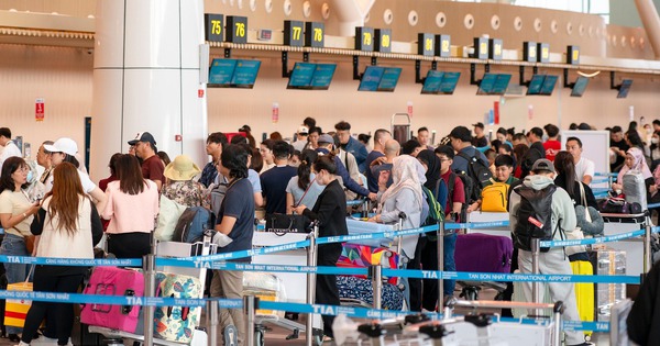 Tin vui cho cả nước: Hành khách chỉ tốn 10 phút để làm thủ tục bay thần tốc tại ga T3 dịp cao điểm Tết