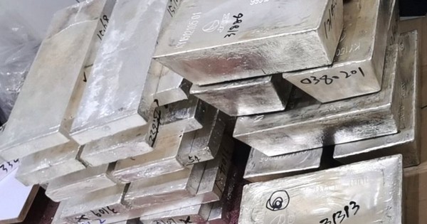 Bà Lý suýt mất 1,4 tỷ đồng khi bán bạc thỏi, công an bắt giữ nghi phạm trong 6 giờ