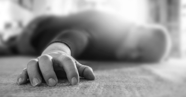 Người đàn ông 67 tuổi tử vong đột ngột sau bữa ăn, nguyên nhân đến từ thói quen "khó nói"